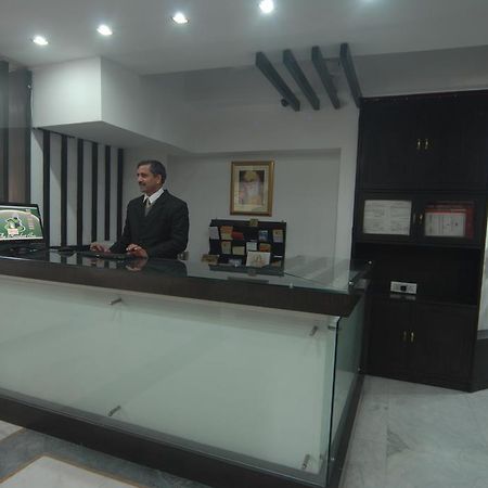 The Komfort Inn Chandigarh Exterior photo